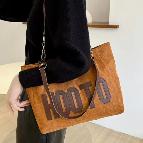 Wo Vintage Embroidered "HOOTO" Crossbody Handbag